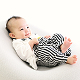産着を着た男の子